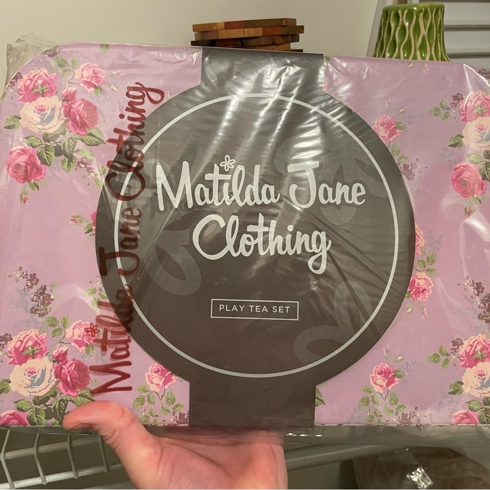 Matilda Jane tea set